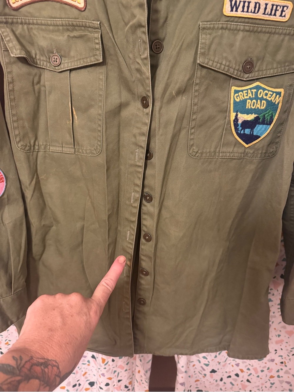 Spell button up. - Picture 7 of 11